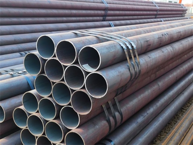 德宏15CrMoG热轧无缝钢管